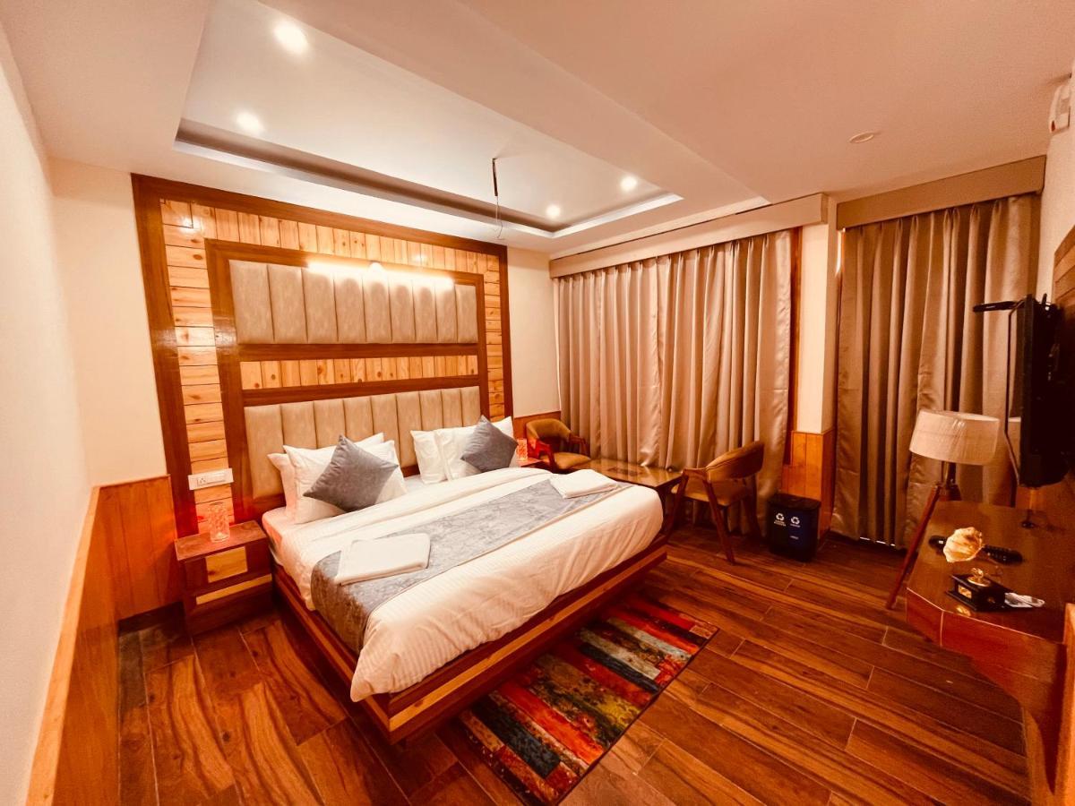 Le Green Resort, Mall Road Manali Esterno foto