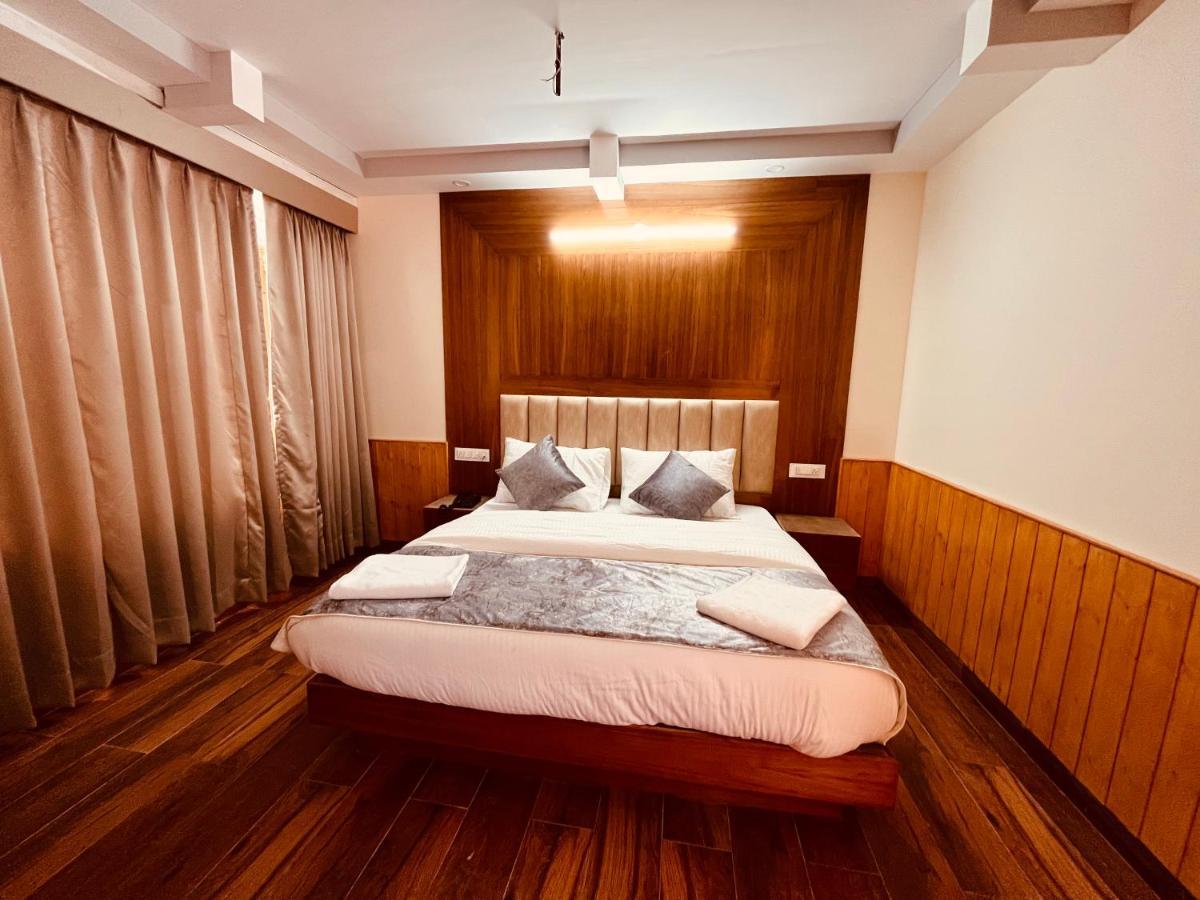 Le Green Resort, Mall Road Manali Esterno foto